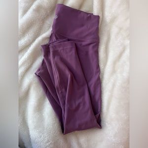 Lululemon Wunder Trains 25 inch in Vintage Plum